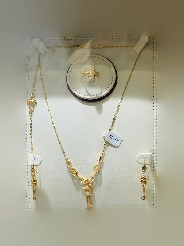 Bahrain Necklaces